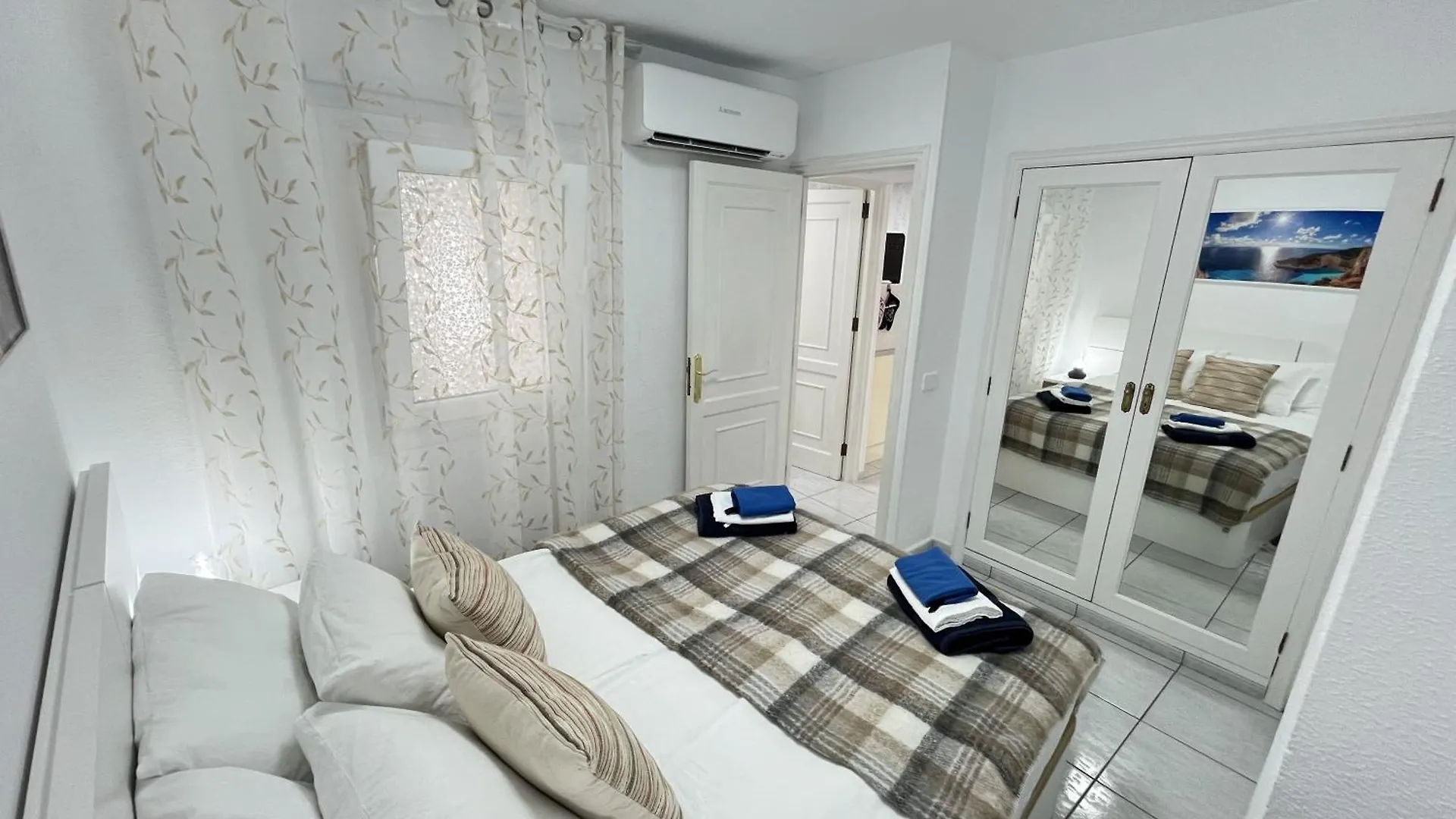 Edificio Gloria Apartment Los Cristianos  Spain